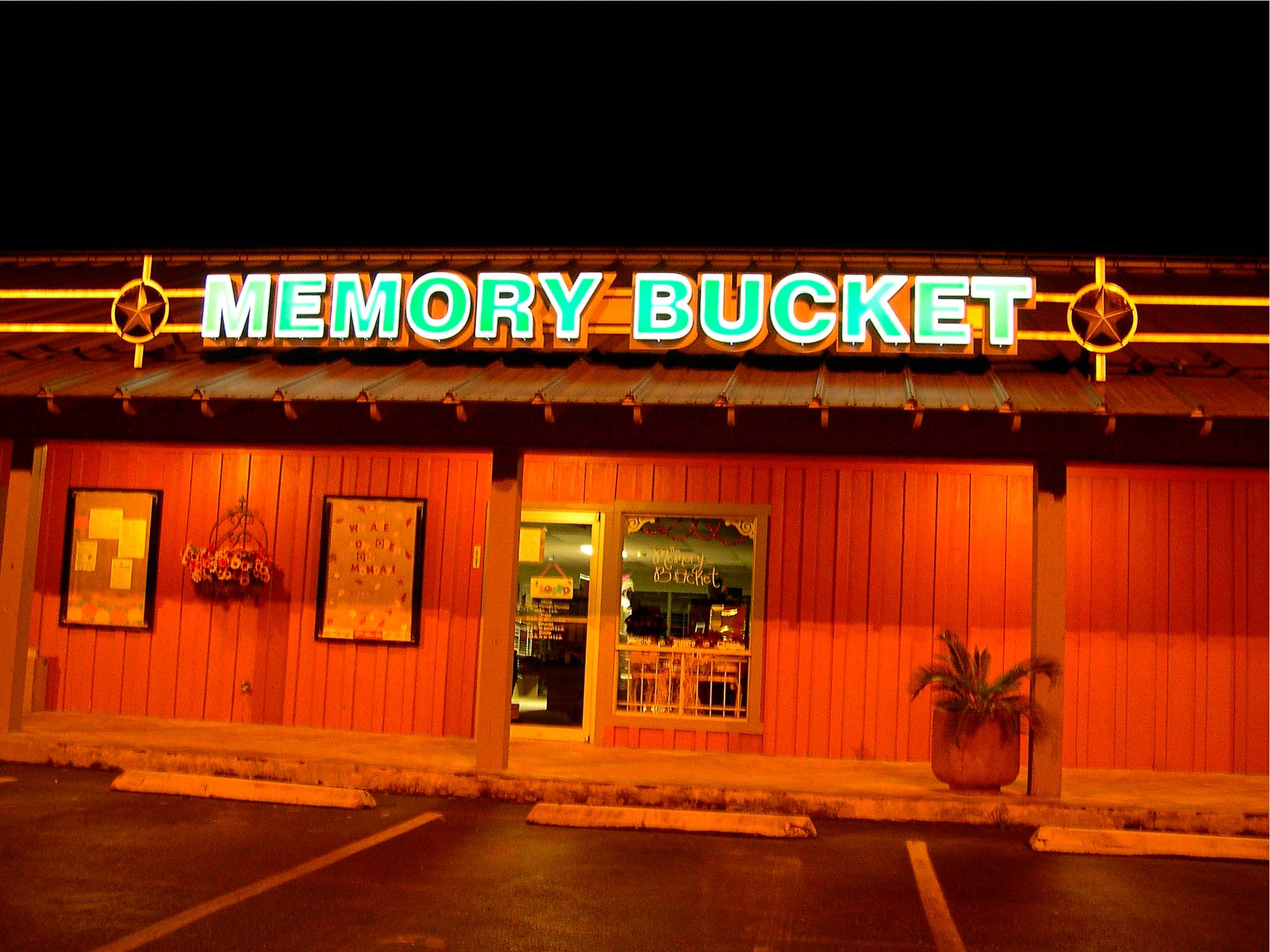 Memory Bucket (Still)